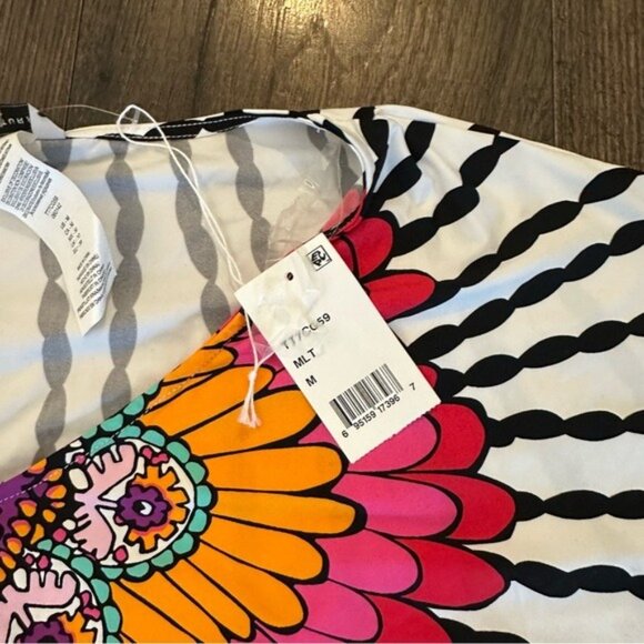 Trina Turk Ibiza Halter Bikini Set with Poncho Coverup 3-Piece Size Medium NWT - Picture 9 of 16